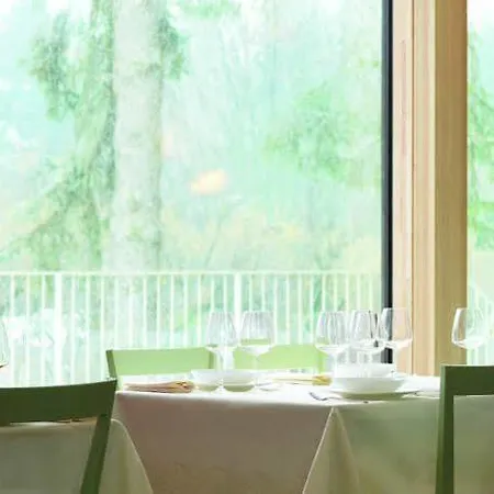 Azalea Park Hotel